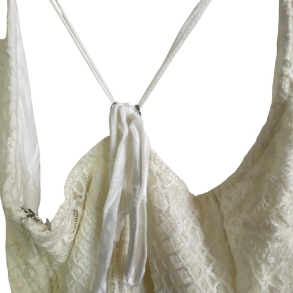 Hollister Ivory Crochet Lace Strappy Halter Maxi Dress Long Slit SZ XS - Picture 14 of 15